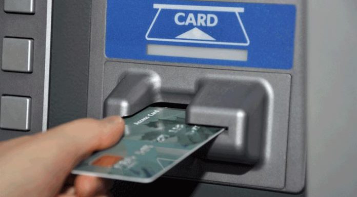 निकालने थे पांच सौ, एटीएम से निकले दस हजार Bank-account