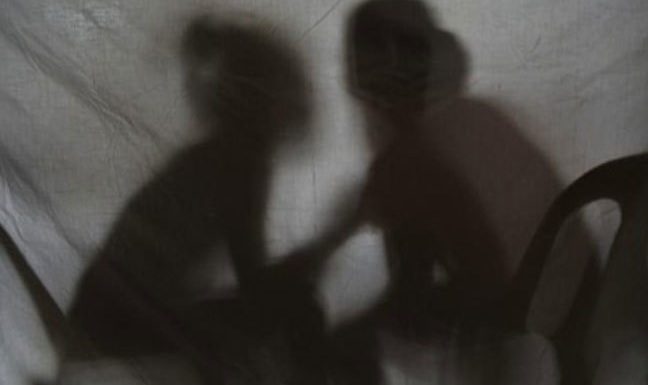 किराये से रहने वाली युवती को हवस का शिकार बनाया Minor-boy