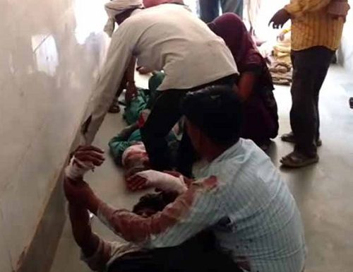 जमीन को लेकर हुआ खूनी संघर्ष, 6 मरे 35 घायल