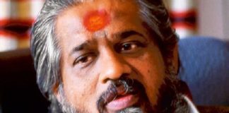 Conflicting Tantric Chandra-Swami dies