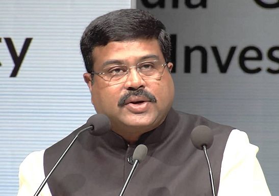 ‘महिलाओं को मिला सम्मान, यही है उज्ज्वला की पहचान’-धर्मेन्द्र प्रधान Dharmendra Pradhan will inaugurate road show for second phase of Indian strategic petroleum storage