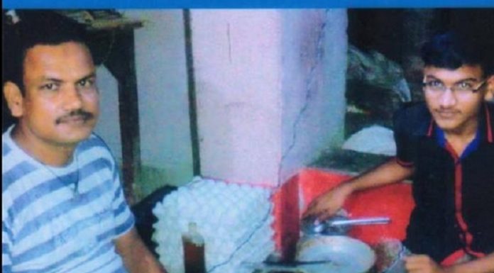 जेईई एडवांस रिजल्ट: पिता अंडे बेचते हैं, बेटे ने 67वीं रैंक बनाई