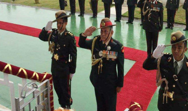 सेना प्रमुख जनरल रावत आज कश्मीर में