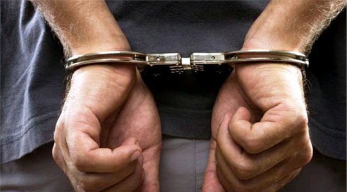 लड़की के लिए इंजीनियर ने धरा एसीबी अधिकारी का वेश,पहुंचा जेल Arrested
