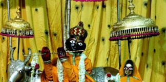 Jaipur kings three saved Krishna Deity