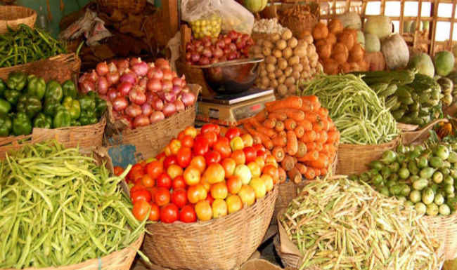 खाने-पीने की चीजें महंगी होने से थोक महंगाई बढ़ी
