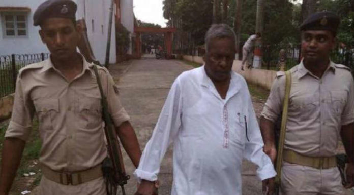 700 करोड़ रुपए सृजन घोटाले के आरोपी की मौत, विपक्ष आक्रोश में