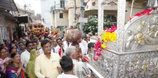 Thakur ji - Jal Vihar