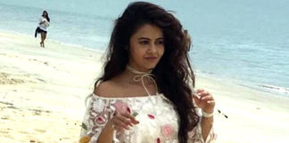 Soldiers are burning bold pictures of Gopi Bahu