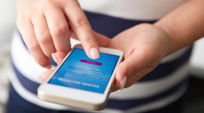 सैमसंग का 5जी स्मार्टफोन पांच अप्रेल को New mobile was wanted so sold to my child