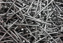 What is this! 639 nails removed from the patient's stomach