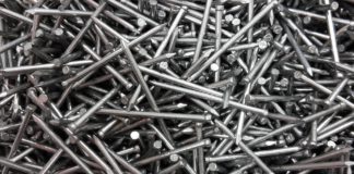 What is this! 639 nails removed from the patient's stomach