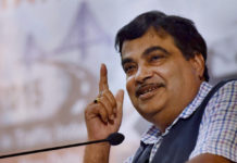 All pending projects related to water infrastructure should be completed by 2018: Gadkari