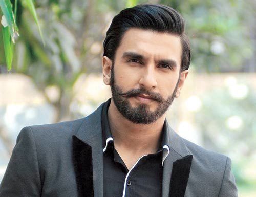 रोहित शेट्टी की एक्शन फिल्म के लिए रणवीर अगले साल से शुरू करेंगे काम Rohit Shetty's action film will start Ranveer next year