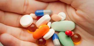 davaon kee aaainalain bikree