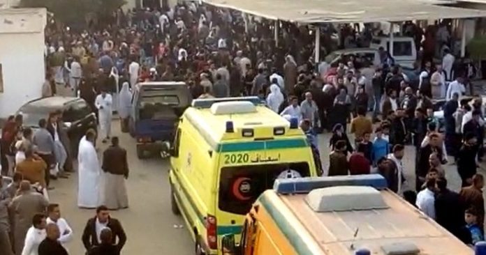 The number of people killed in the mosque in Egypt rose to 305