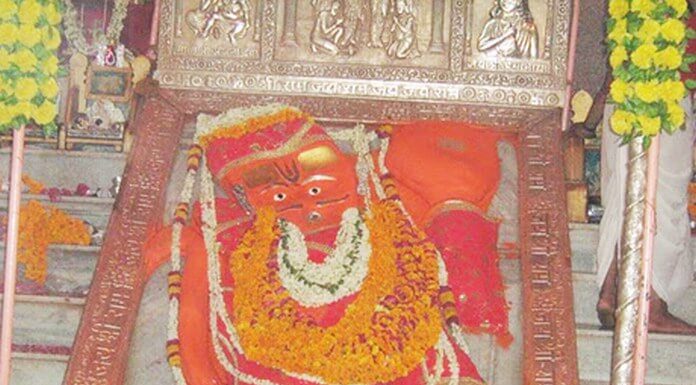 Lakhs devotees alive in Annakoot Festival in Hanumanji