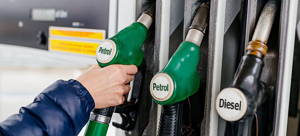 Over 60,000 petrol pumps in the country, 45 percent increase in six years