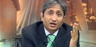 Jaipur seminar in front of Jaipur Dialogue