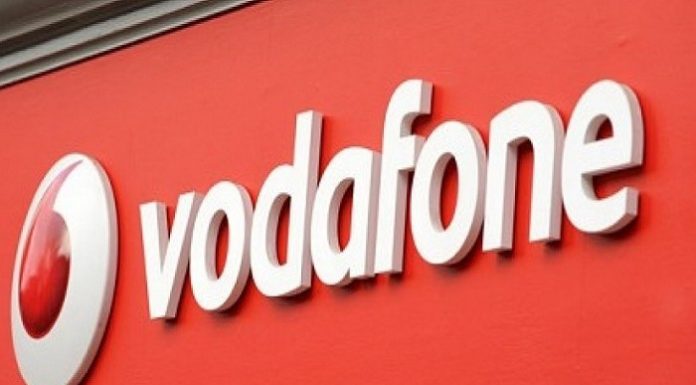 वोडाफोन का कर पूर्व लाभ 39 प्रतिशत घटा Vodafone