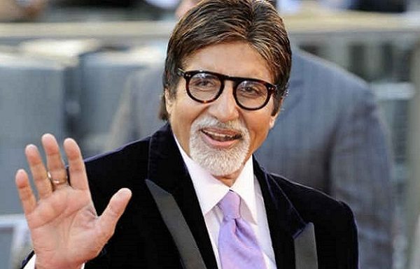 सोशल मीडिया पर अमिताभ बच्चन के हुए आठ करोड़ फॉलोवर Amitabh Bachchan