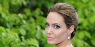 I feel responsible for the people of the world: Angelina Jolie