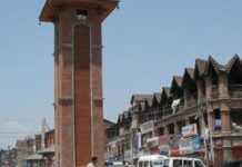 Shiv Sena workers arrested in Lal Chowk, detained, released