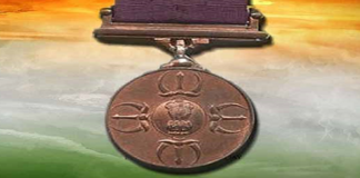Parmavir chakra given to 21 army personnel after independence