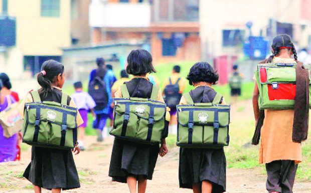 सैन्य स्कूलों में लड़कियों के प्रवेश को लेकर मुख्य पीठ करेगी सुनवाई Adopted