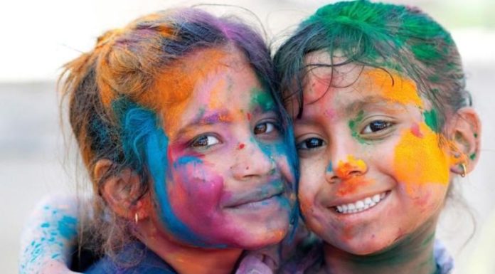 ऑस्ट्रेलिया ने भारत से बच्चे गोद लेने की प्रक्रिया बहाल करने का फैसला किया