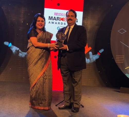 Additional Director, Toursim, Mr. Sanjay Pandey receving Economic Times Brand Equity Award for Best Print Media creatives for Rajasthan Tourism