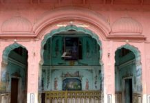 remove, encroachment, Govardhan Nath, temple complex jaipur