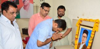 Veer Savarkar, developed, ideology, Hindu, nation, country