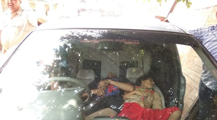 कार में युवक युवती के शव, प्रेम प्रसंग में खाया जहर body, young man, car, murder, love affair, jaipur