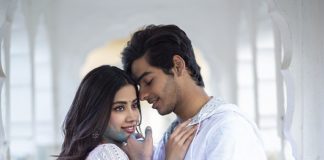 film Dhadak, director Shashank Khaitan, artist Parthvi, Ishaan Khattar, Zanhavi Kapoor, Madhukar, promotion, World Trade Park, jaipur