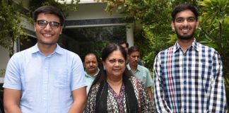 Chief Minister,Vasundhara Raje, meets, Clayet T0ppers, Aman- Anmol
