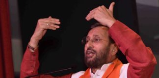 ex pm, Indira Gandhi, did not, want, leave power, imposed, emergency, prakash Javadekar