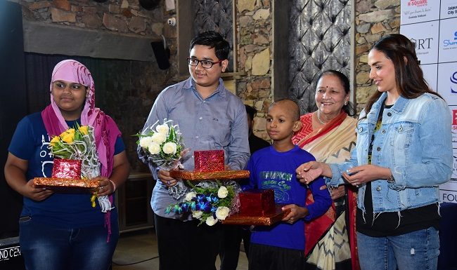 canceer, children, smiles, Isha Deol, jaipur