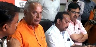 samaanaantar sarakaaron