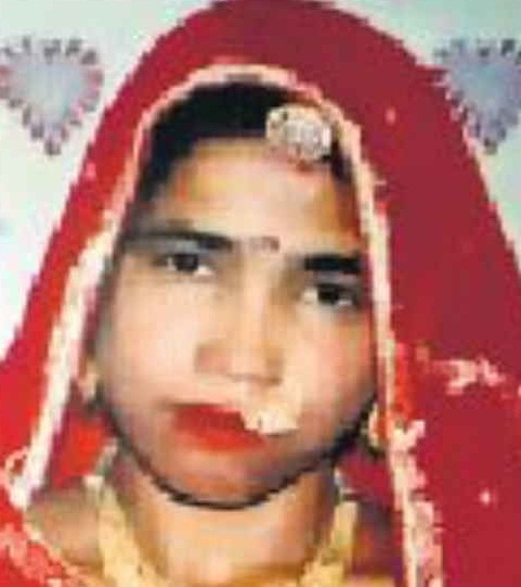 sanjana gujar bull attack, woman kill, Jaipur