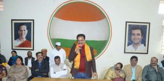 khaachariyaavaas ne lee shapath grahan samaaroh kee taiyaariyon kee sameeksha baithak