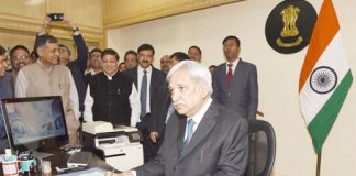 suneel aroda ne bhaarat ke naye mukhy chunaav aayukt ka padabhaar grahan kiya