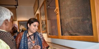 Titanwala Museum, Smriti Irani, Handblock printing
