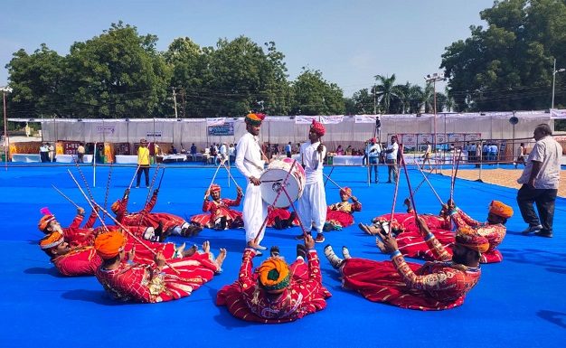 तीन दिवसीय वागड़ महोत्सव का भव्य रंगारंग शुभारंभ