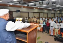 राज्यपाल बागडे ने “विकसित भारत संकल्प अभियान” के तहत “नशामुक्त युवा” की शपथ दिलाई